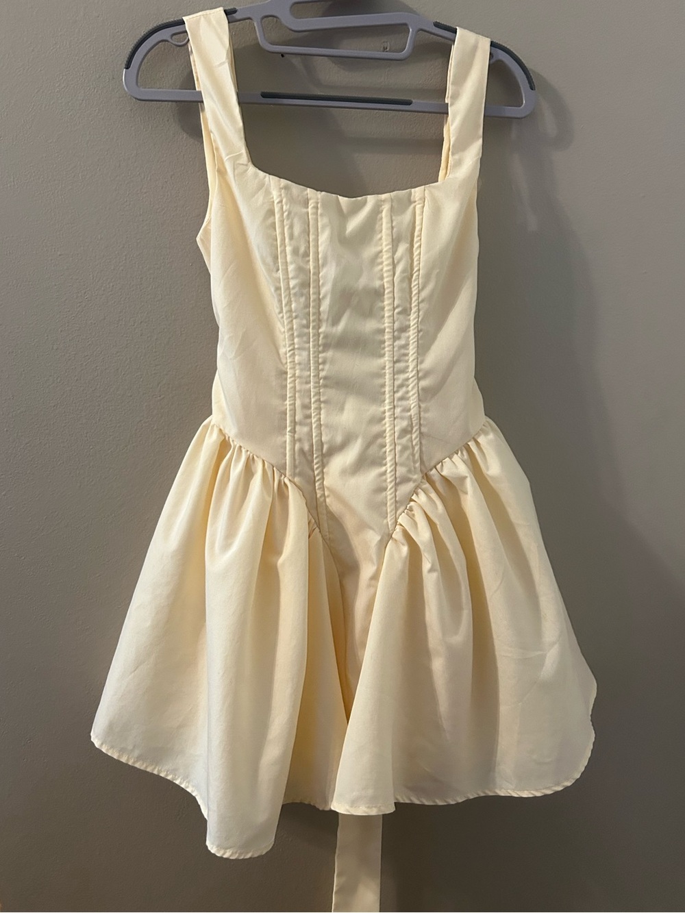SHEIN Cream Peplum Skirted Bottoms